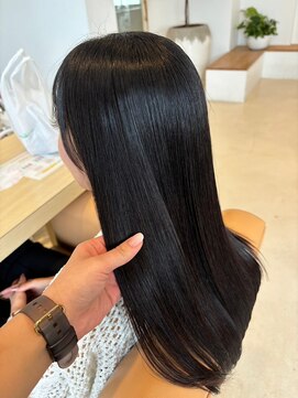 トリッカバルコニー ハヤマ(tricca Balcony Hayama) 黒髪ロング/ストレートロング