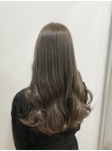 オリーブベージュ【田中萌菜】