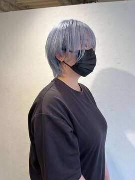 エヌプラスリタ 近鉄八尾(N+lita) 淡めブルーカラー 小顔ショートボブ 髪質改善トリートメント