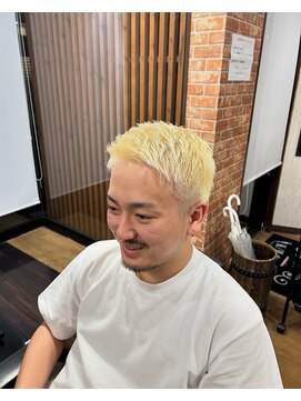 カズヘア 段原店(Kazu Hair) 金髪8:2スタイル