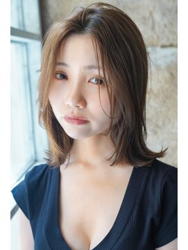 カライングドゥ(ing deux) 大人可愛い20代30代40代50代ウルフレイヤーボブ丸みくびれボブ