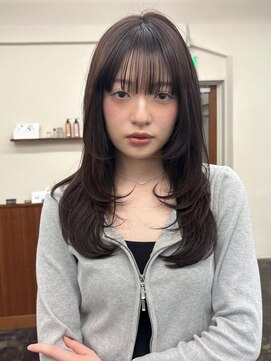 ガーランドギンザ(Garland Ginza) ミディアムレイヤー　バタフライレイヤー　顔周りカット