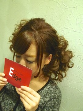 ヘアセットサロンエッジ(Edge) アシメツインテール