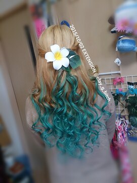 クレイジービッチ(CLAY G BITCH) 【￥16800~】仙台エクステ 原色付け放題 仙台 エクステ ヘソ下