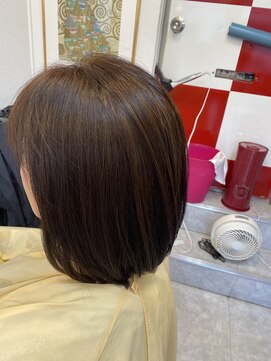 ガジロウ 美容室 蛾次郎 ナチュラルボブ