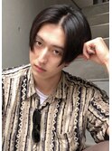 【韓国風、前下がりセンターパート＆大人ビジネスカジュアル】