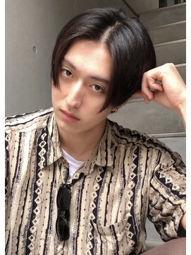 フィフス(fifth) 【韓国風、前下がりセンターパート&大人ビジネスカジュアル】