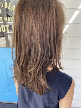 ホットリップ(Hot Lip) 大人気　ツヤ感イルミナカラー