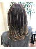 コントラストバレイヤージュ