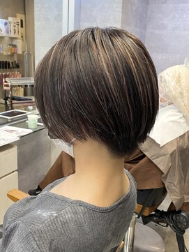 キャラ シャローネ 池袋(Chara Chalone) 大人可愛いマッシュショートボブハイライト【池袋/マッシュ】