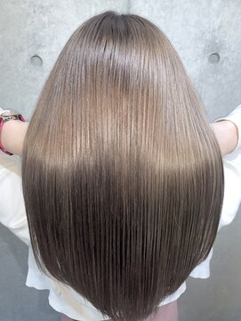 ラス トーキョー(LAS TOKYO) ナチュラル / くすみアッシュ / ハイトーン (原宿/表参道)