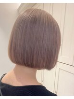ベレーザ 渋谷(BELEZA)&nbsp;5170シルキーベージュタンバルモリボブ艶髪ハイトーンカラー