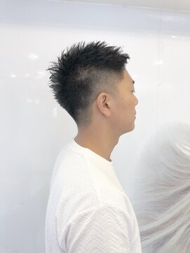 デザイニングヘアードゥ(designing hair Deux) 刈り上げショート