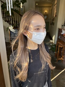 2丁目3番地美容室 【抜け感カラー】ミルキーベージュ