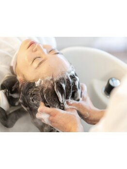 <リラックス&リフトアップ>頭皮改善ヘッドスパはonk新宿[新宿/新宿駅/縮毛矯正/酸性ストレート]