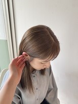 ムーム(Momb)&nbsp;ダブルカラーで柔らかベージュ