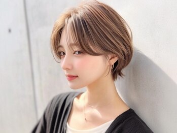 ハレ(Hale)の写真/◇ツヤ感たっぷり大人の上品グレイカラー/オシャレでこなれ感のある白髪ぼかし◇細部まで丁寧に仕上げます