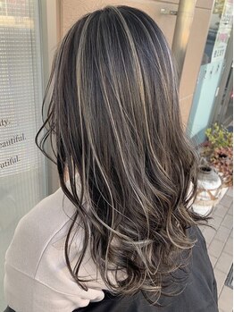 ヴェール(Veil)の写真/白髪を活かしたデザインの提案◎隠すだけでなく、お洒落に仕上がる白髪カバー◇