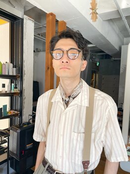 スパイス SPYSの写真/幅広い年齢層に対応◎あなたのライフスタイルにマッチする髪型提案で、メンズヘアのお悩みを解決します。