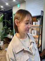 アイスバーグ ウェスト 清澄白河(eyesburg W/est)&nbsp;前髪ありミニボブぱつボブベージュカラー切りっぱなしボブ