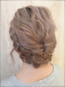 マアム ジー 明大前店(ma'am Zee) 大人かわいいルーズアレンジ