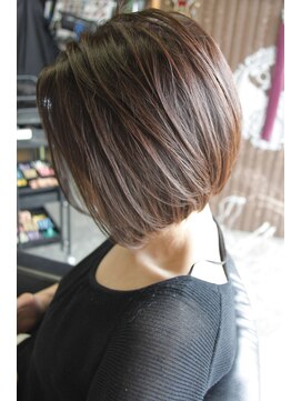 オーバーキャプテンネイキッド(OVER CAPTAIN NAKED) ミセスの前下がり骨格補正☆グラデーション