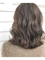 ホットリップ(Hot Lip)&nbsp;外国人風ハイライト セミウェット スタイル