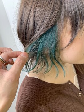 ジーナ 札幌(Zina) 【Zina SAPPORO】インナーカラーターコイズブルーデザインカラー