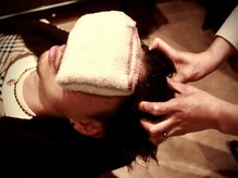 バーバーグランツ(BARBER GLANZ)の雰囲気（3種類のSPAなど、スキャルプケアMENUも豊富にご用意！）