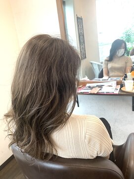 ヘアストーリー リズム(hair story r ism) 大人色っぽ♪オリーブグレー♪アッシュオリーブ♪30代40代50代