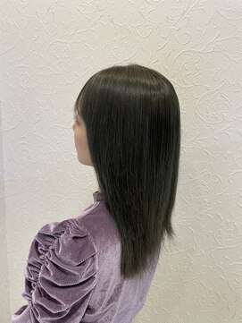 リー ルーチェ 布施(Lee Luce) オリーブカラー×アースカラー