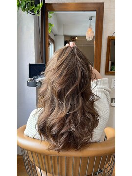 シークエンス 外苑前(SEAQUENCE) 揺れる大人ロングヘア