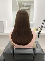 イレス 札幌駅南店(IRESU)&nbsp;ミディアムヘア斜めバンググレージュカラーシルキーベージュ