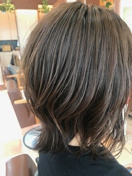 スナッグバイミュゼ(SNUG*musee) くびれレイヤー+白髪ぼかしハイライトスタイル30代/40代/50代