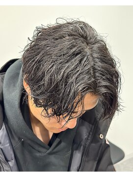 ブライト(BRIGHT) ［BRIGHT］センターパート×波巻きパーマ［静岡/メンズ/静岡駅］