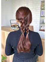 ヒトノワ(Hito.nowa)&nbsp;ピンクブラウン×ツインテールアレンジ仕上げ