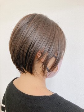 浪漫館 サンク(CINQ) 前下がりミニボブ×艶ブラウン@岩下 2024/3