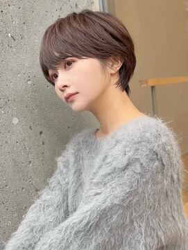 アイドットプラスサッポロ 札幌(i.+SAPPORO) 秋色くすみベージュ耳かけ小顔ショート S1