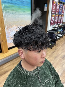 ルッカヘアガーデン バイ ラッシュゴールド(RUCCA HAIR GARDEN by LUSH GOLD) 波巻き×ツイストスパイラルパーマ