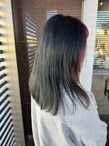 アトリエ エス atelier es HAIRDESIGN&nbsp;こなれセミディ/インナーカラー/イヤリングカラー/レッド赤