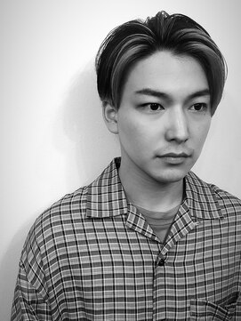 ランド(Land.) センターパートウルフカットツイストスパイラルパーマゆるめ黒髪