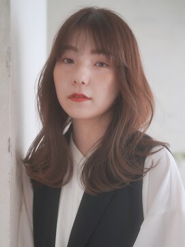 ニューヨークニューヨークマザーズ(NYNY Mothers) くびれレイヤー/透明感カラー/韓国風/外ハネ/簡単スタイリング