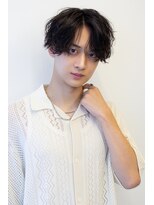 アコロン(acoron.)&nbsp;センターパート/シャドウパーマ/池袋メンズカット