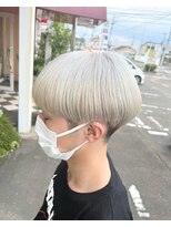 アース 南福島店(HAIR&MAKE EARTH)&nbsp;メンズ×ホワイトカラー