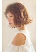 春のショートバング　切りっぱなしボブ　　眉上バング