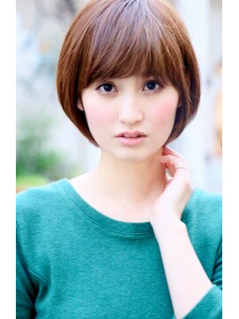 ロエナ(ROENA) 20代30代40代50代小顔カット黒髪ワンレンボブルフネビージュ前髪