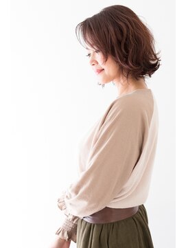 ビューティーパレット六甲店 大人軽い質感を出しながら大人ヘアカラー