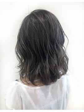 モリオフロムロンドン 大宮店(morio from London) 【担当坪井】極細ハイライト×グレージュ