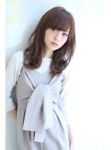 ネイビーカラーの大人かわいいブランジュ小顔くびれセミディ