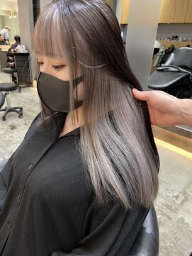 ロンド 表参道店(Lond) 【Lond表参道倉崎涼】ちらっと見えるインナーカラーが可愛い！